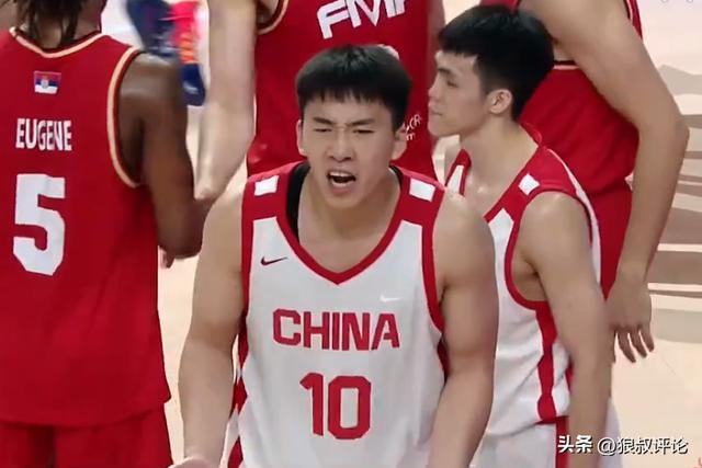 九游娱乐-男篮最强“暑假工”！王俊杰回归国家队首秀轰18+14&amp;amp;高达11前场板